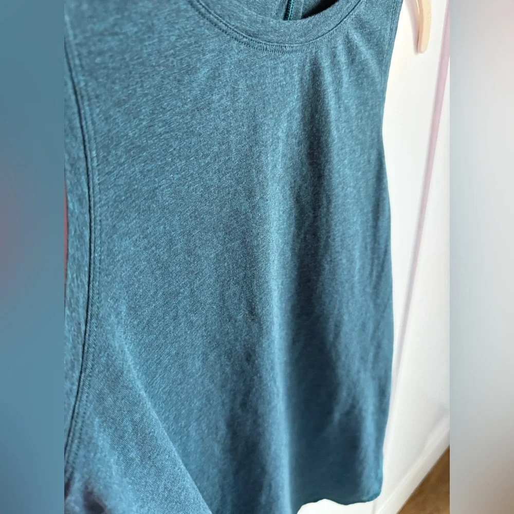 Lululemon Heathered Alberta Lake All Tied Up Tank